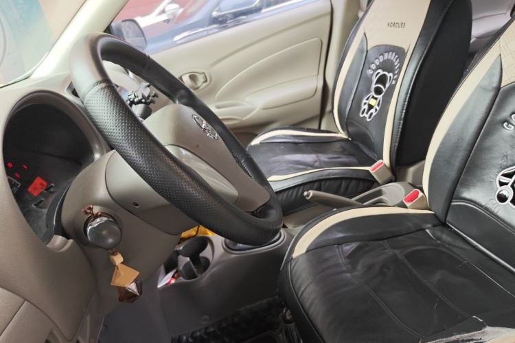 Used Nissan Sunny 2015 1.5XE CVT Master Edition Left Front Seat
