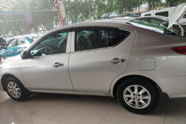 Used Nissan Sunny 2015 1.5XE CVT Elite Edition Left Side