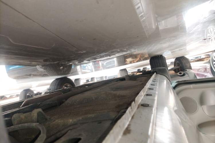 Used Nissan Sunny 2015 1.5XE CVT Elite Edition Left Side Sill