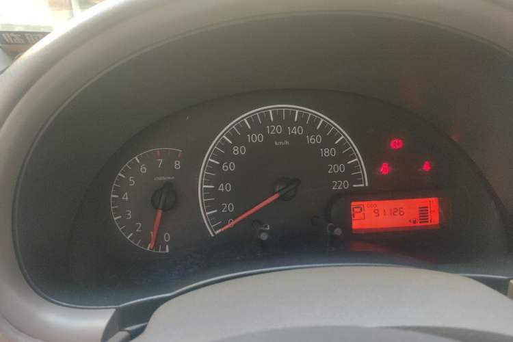 Used Nissan Sunny 2015 1.5XE CVT Comfort Edition Odometer Close Up