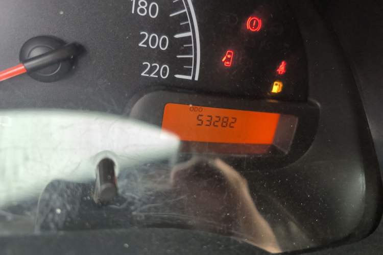 Used Nissan Sunny 2015 1.5XE Manual Comfort Edition Odometer Close Up