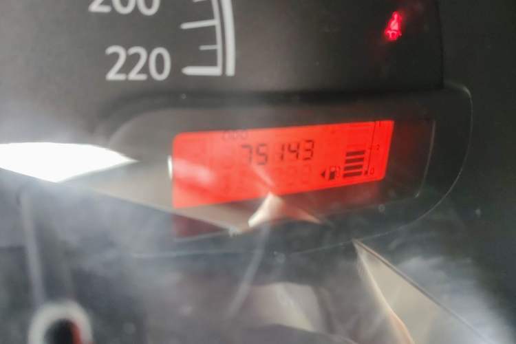 Used Nissan Sunny 2015 1.5XE Manual Comfort Edition Odometer Close Up