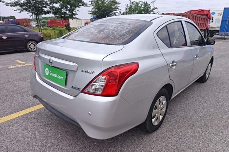 Used Nissan Sunny 2015 1.5XE CVT Master Edition Rear Right 45 Deg