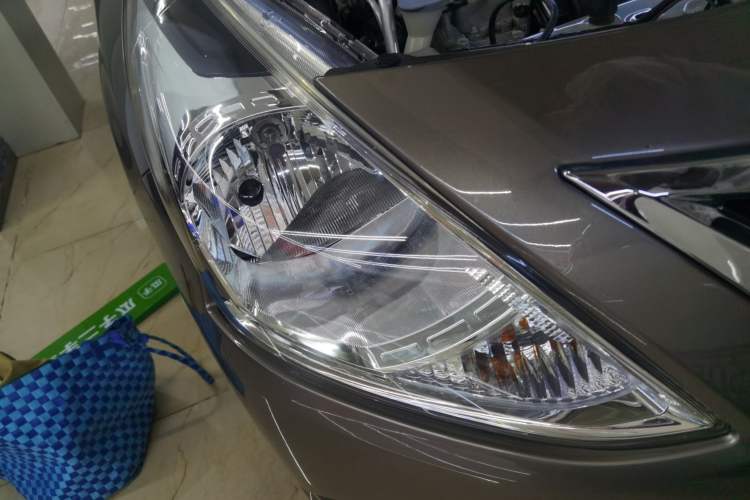 Used Nissan Sunny 2015 1.5XE CVT Comfort Edition Right Front Headlight