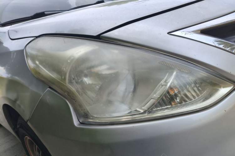Used Nissan Sunny 2015 1.5XE CVT Comfort Edition Right Front Headlight
