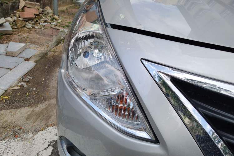 Used Nissan Sunny 2015 1.5XE CVT Master Edition Right Front Headlight