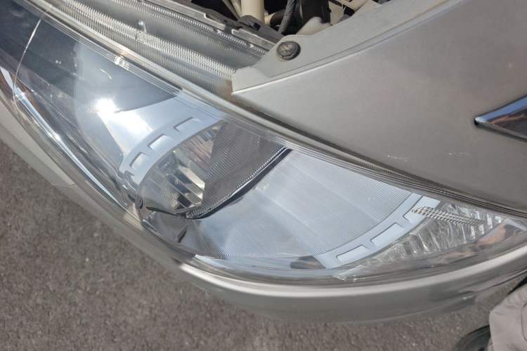 Used Nissan Sunny 2015 1.5XE CVT Elite Edition Right Front Headlight