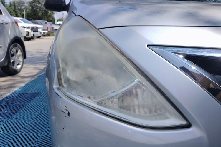 Used Nissan Sunny 2015 1.5XE Manual Comfort Edition Right Front Headlight