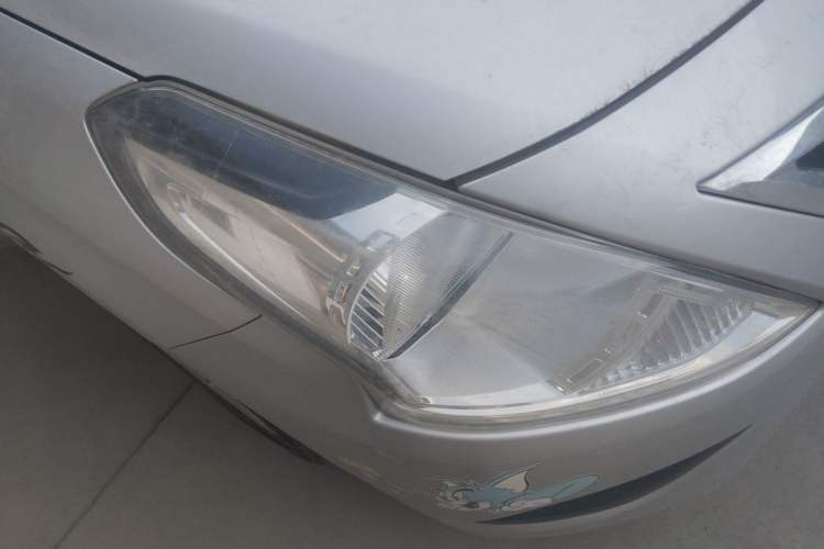 Used Nissan Sunny 2015 1.5XE CVT Comfort Edition Right Front Headlight