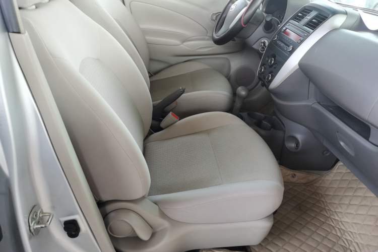Used Nissan Sunny 2015 1.5XE CVT Comfort Edition Right Front Seat