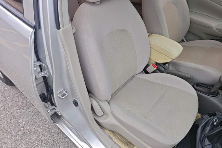Used Nissan Sunny 2015 1.5XE CVT Master Edition Right Front Seat