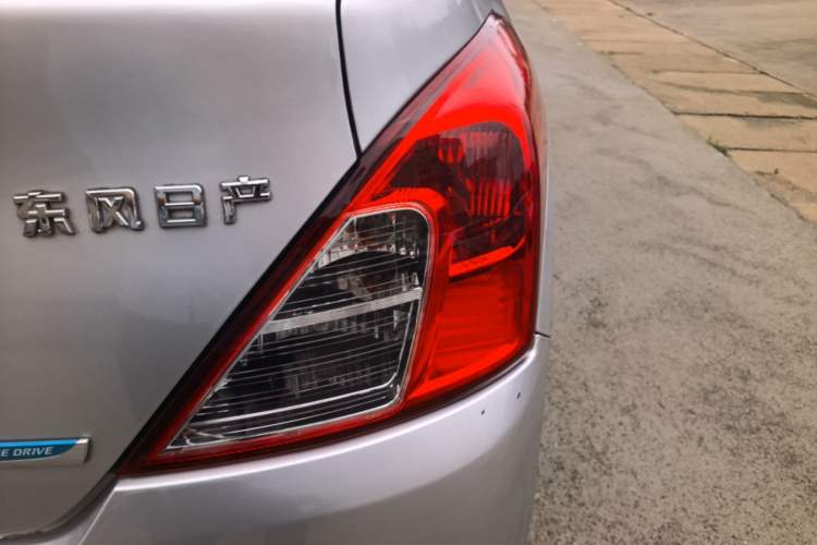 Used Nissan Sunny 2015 1.5XE Manual Comfort Edition Right Rear Taillight