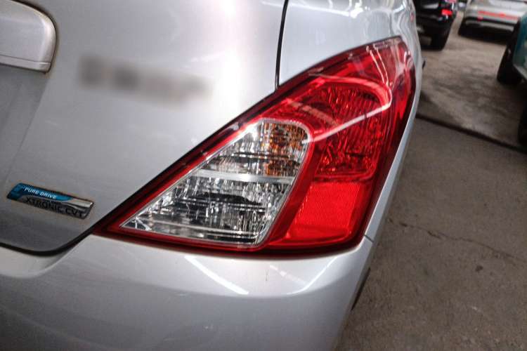 Used Nissan Sunny 2015 1.5XE CVT Comfort Edition Right Rear Taillight