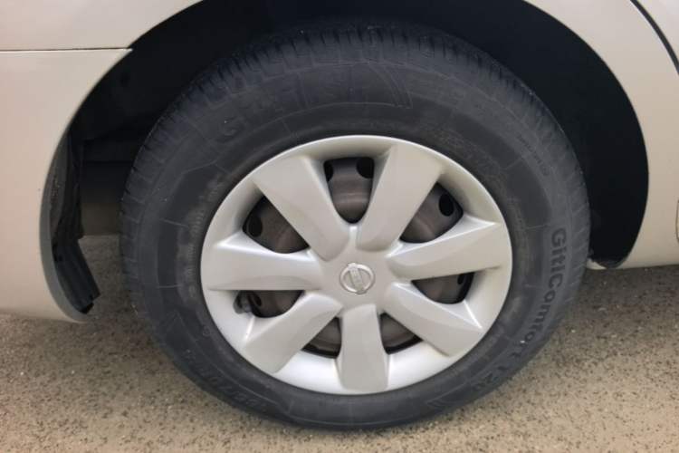 Used Nissan Sunny 2015 1.5XE Manual Comfort Edition Right Rear Wheel Hub