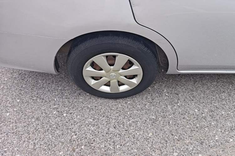 Used Nissan Sunny 2015 1.5XE CVT Master Edition Right Rear Wheel Hub