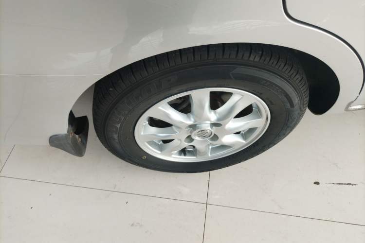 Used Nissan Sunny 2015 1.5XE CVT Elite Edition Right Rear Wheel Hub
