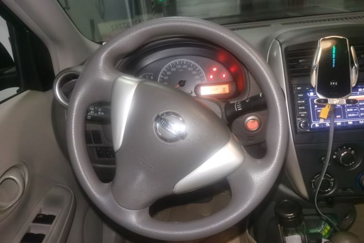 Used Nissan Sunny 2015 1.5XE CVT Master Edition Steering Wheel