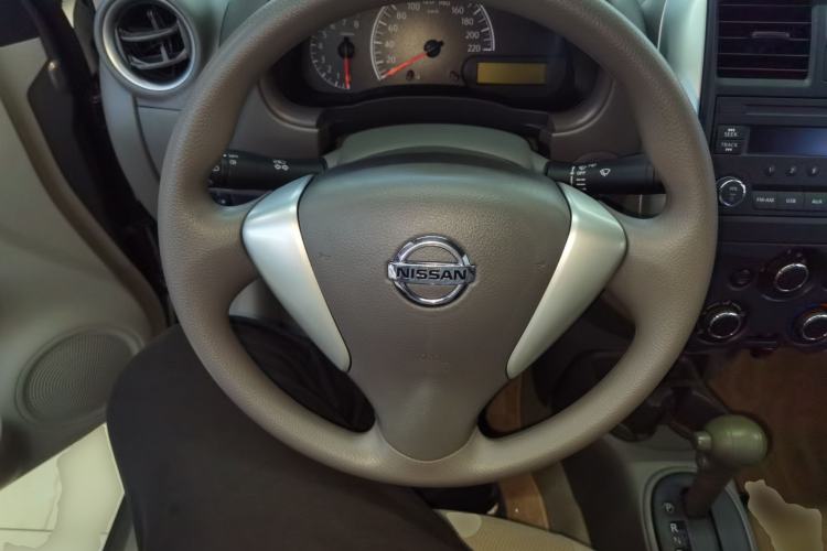 Used Nissan Sunny 2015 1.5XE CVT Comfort Edition Steering Wheel