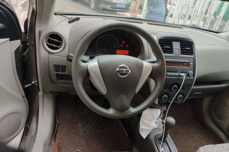 Used Nissan Sunny 2015 1.5XE CVT Comfort Edition Steering Wheel
