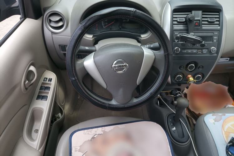 Used Nissan Sunny 2015 1.5XE CVT Elite Edition Steering Wheel