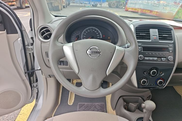 Used Nissan Sunny 2015 1.5XE CVT Master Edition Steering Wheel