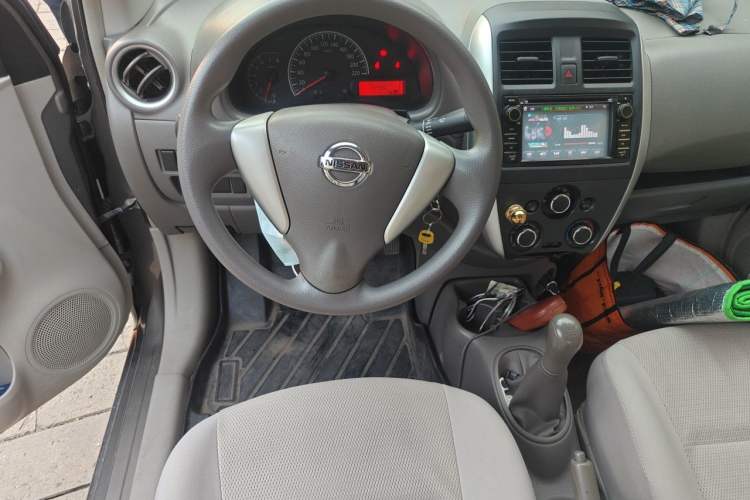 Used Nissan Sunny 2015 1.5XE Manual Comfort Edition Steering Wheel