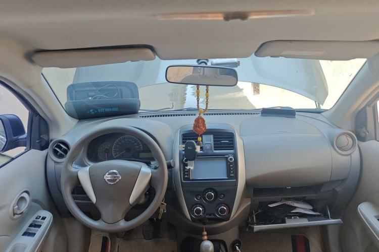 Used Nissan Sunny 2015 1.5XE Manual Comfort Edition Steering Wheel