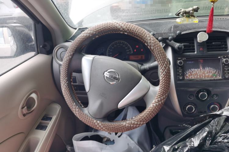 Used Nissan Sunny 2015 1.5XE Manual Comfort Edition Steering Wheel