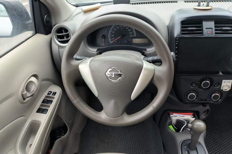 Used Nissan Sunny 2015 1.5XE CVT Master Edition Steering Wheel