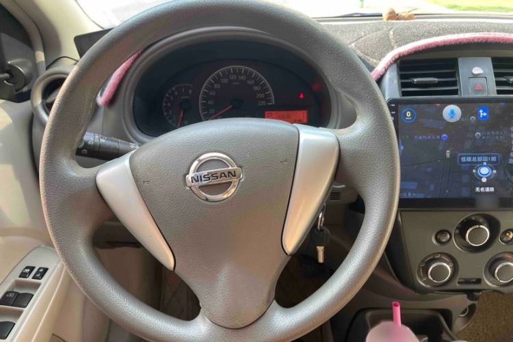 Used Nissan Sunny 2015 1.5XE CVT Comfort Edition Steering Wheel