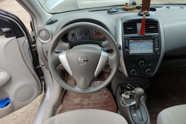 Used Nissan Sunny 2015 1.5XE CVT Comfort Edition Steering Wheel