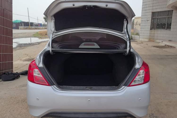 Used Nissan Sunny 2015 1.5XE Manual Master Edition Trunk