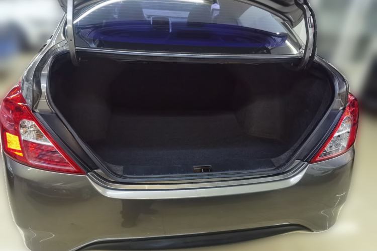 Used Nissan Sunny 2015 1.5XE CVT Comfort Edition Trunk