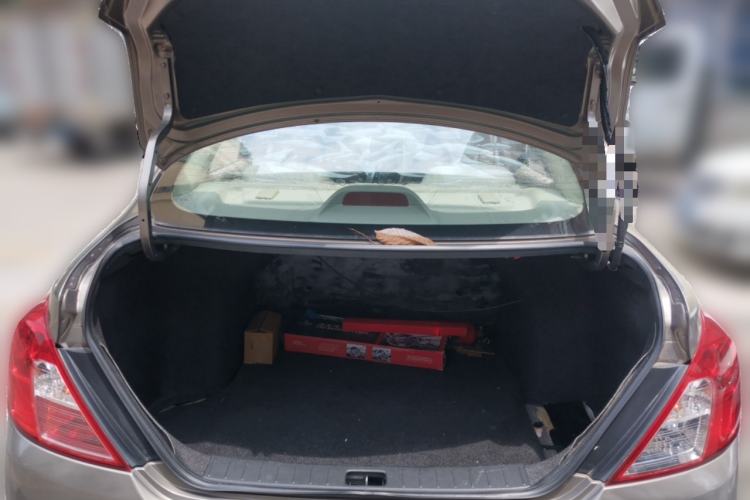 Used Nissan Sunny 2015 1.5XE CVT Elite Edition Trunk