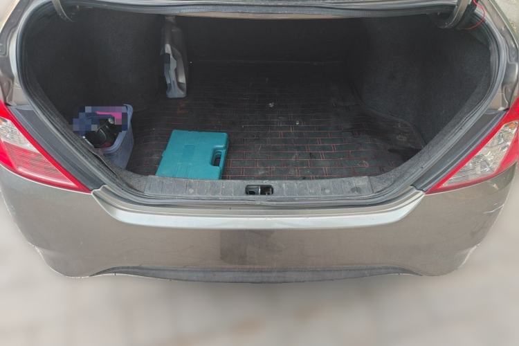 Used Nissan Sunny 2015 1.5XE Manual Comfort Edition Trunk