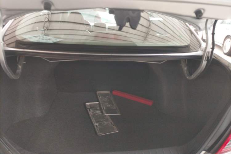 Used Nissan Sunny 2015 1.5XE CVT Elite Edition Trunk