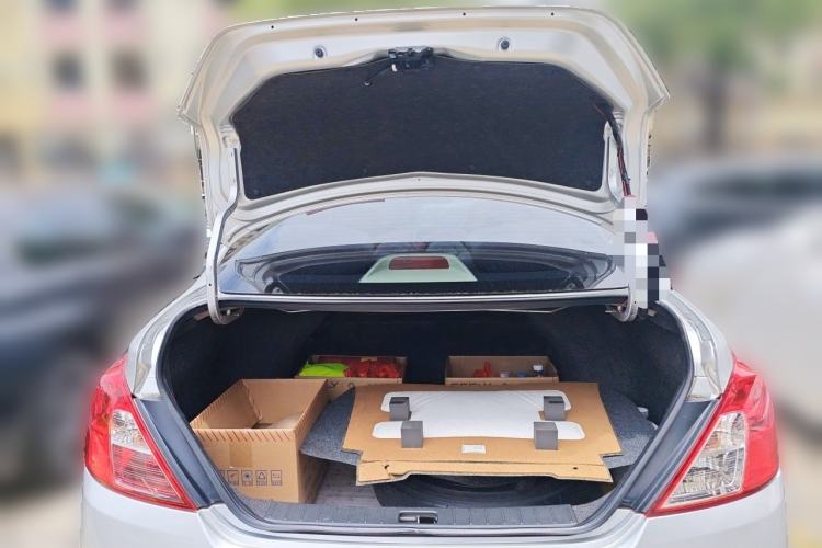 Used Nissan Sunny 2015 1.5XE Manual Comfort Edition Trunk