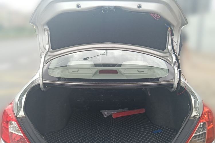 Used Nissan Sunny 2015 1.5XE CVT Comfort Edition Trunk