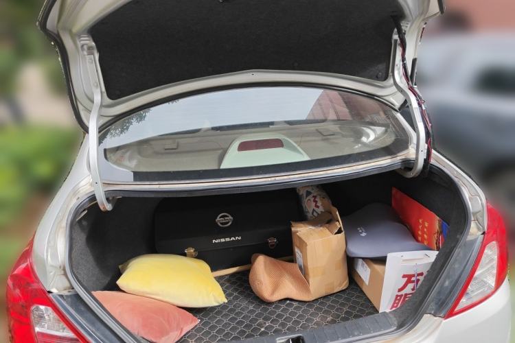 Used Nissan Sunny 2015 1.5XE CVT Master Edition Trunk