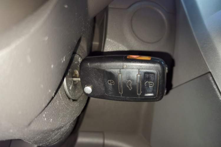 Used Nissan Sunny 2015 1.5XE CVT Comfort Edition Vehicle Key