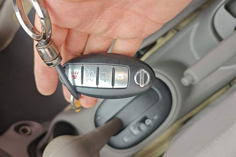 Used Nissan Sunny 2015 1.5XE CVT Master Edition Vehicle Key