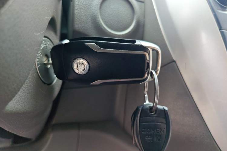 Used Nissan Sunny 2015 1.5XE Manual Comfort Edition Vehicle Key