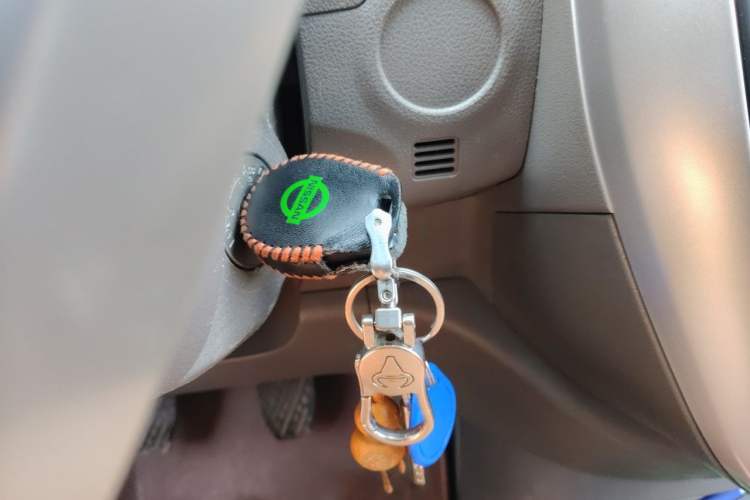 Used Nissan Sunny 2015 1.5XE Manual Comfort Edition Vehicle Key
