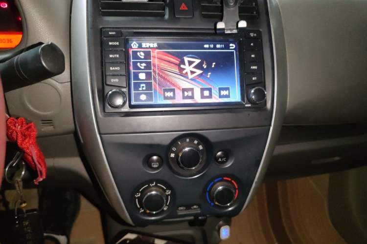 Used Nissan Sunny 2015 1.5XE CVT Comfort Edition Audio And AC Panel