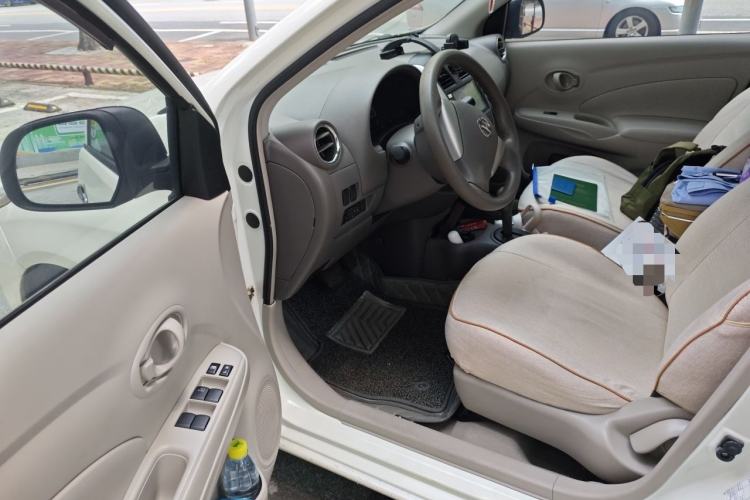 Used Nissan Sunny 2015 1.5XE CVT Comfort Edition Driver Seat