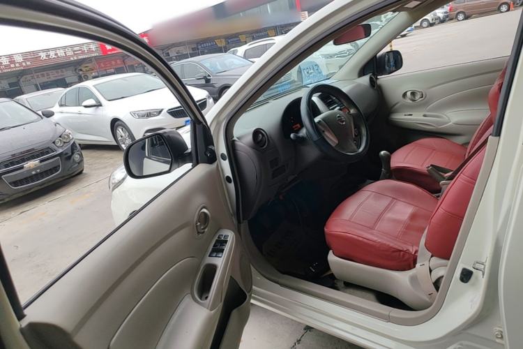 Used Nissan Sunny 2015 1.5XE Manual Comfort Edition Driver Seat