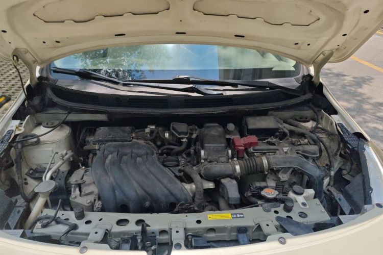 Used Nissan Sunny 2015 1.5XE CVT Comfort Edition Engine Bay