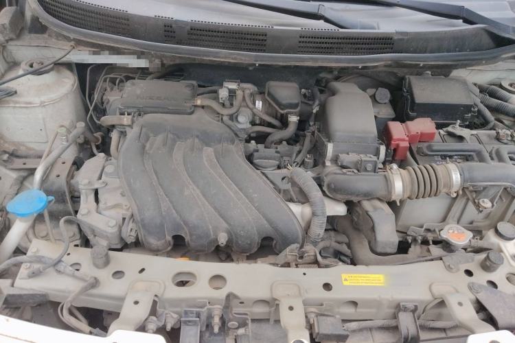 Used Nissan Sunny 2015 1.5XE Manual Comfort Edition Engine Bay
