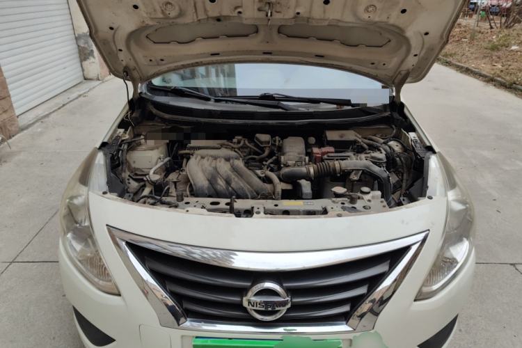 Used Nissan Sunny 2015 1.5XE Manual Comfort Edition Engine Bay