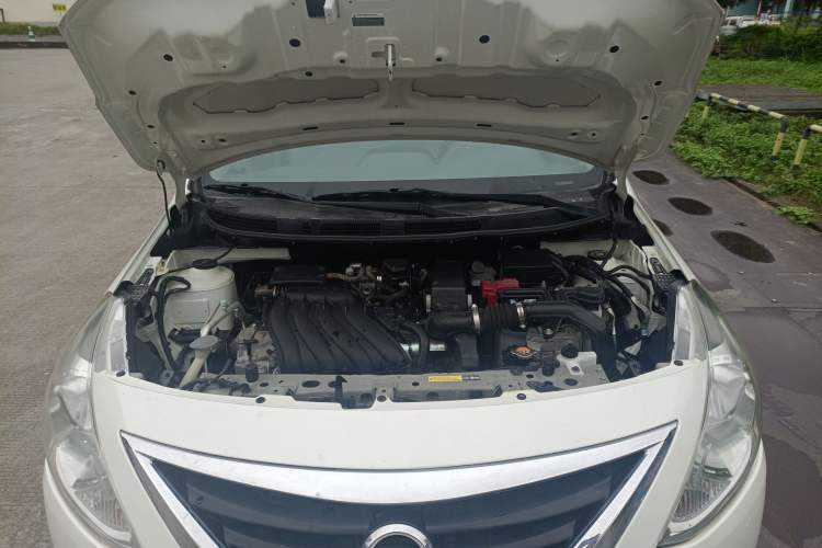 Used Nissan Sunny 2015 1.5XE CVT Comfort Edition Engine Bay
